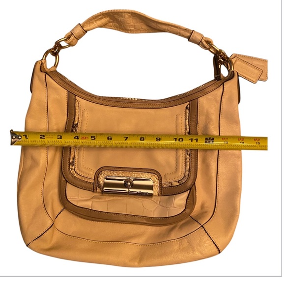 Coach Kristin #16803 Beige Leather Shoulder Handbag - Picture 8 of 12